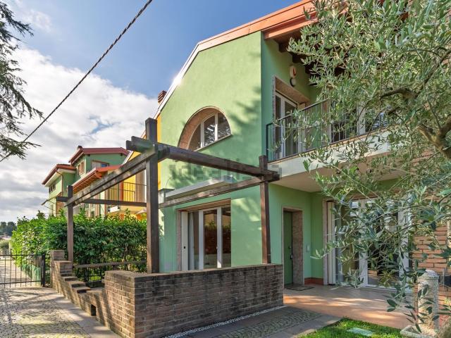 Casa in vendita a Boschetti, Peschiera Del Garda