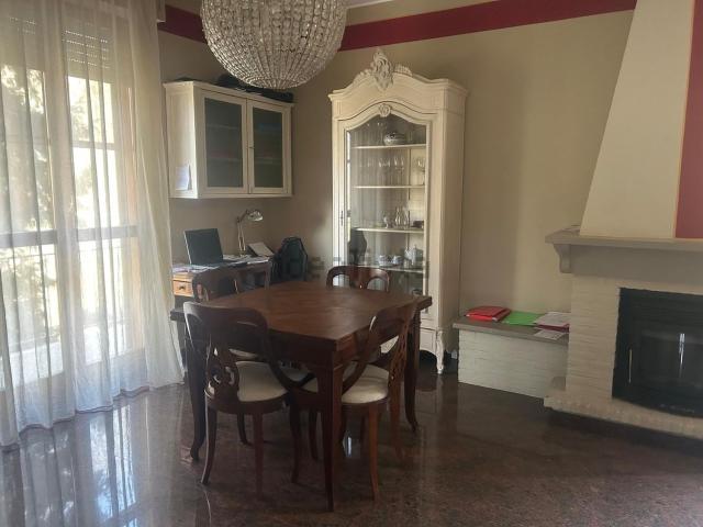 Casa in vendita a Crocetta-San Lazzaro-Modena Est, Modena