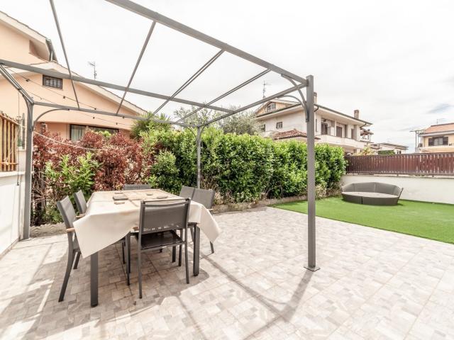Casa in vendita a Campolimpido, Roma Capitale