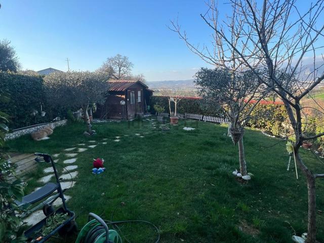 Casa in vendita a Terni, Umbria