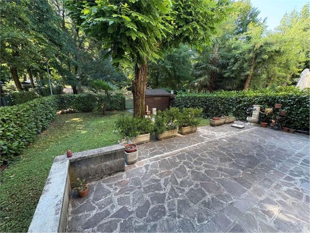 Casa in vendita a San Faustino-Madonnina-Quattroville, Modena