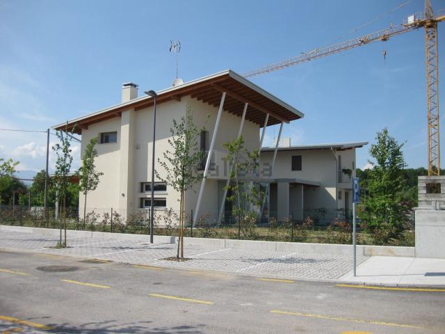 Casa in vendita a Fiume Veneto, Friuli-Venezia Giulia