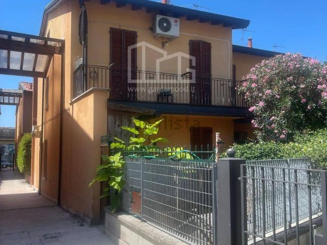 Casa in vendita a Manerbio, Lombardia