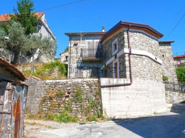 Casa in vendita a Unione di comuni Montana Lunigiana, Fivizzano