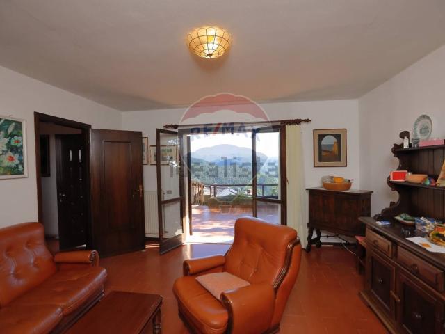 Casa in vendita a Verici superiore, Casarza Ligure