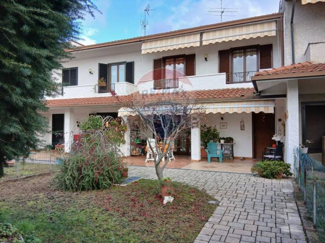 Casa in vendita a Sesona, Vergiate