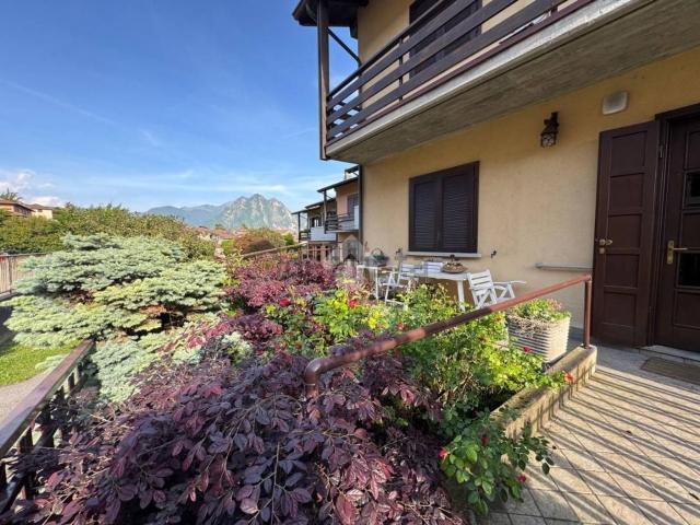 Casa in vendita a Solto Collina, Lombardia