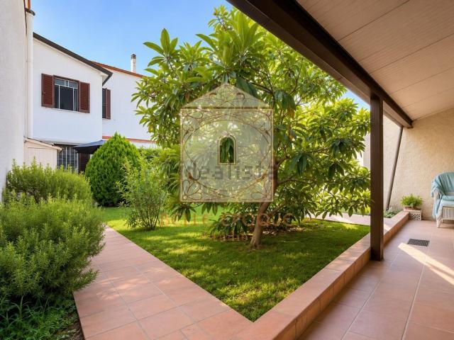 Casa in vendita a Viareggio, Toscana