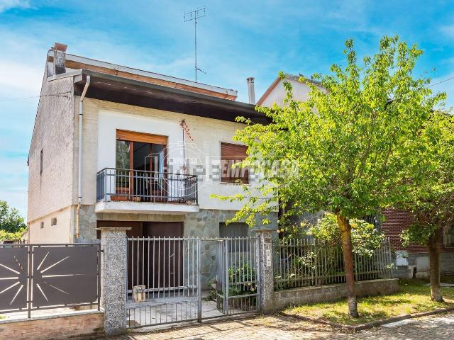 Casa in vendita a Madonnina, Piemonte
