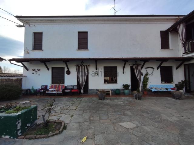 Casa in vendita a Mede, Lombardia