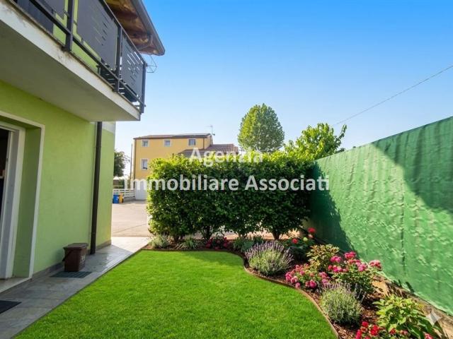 Casa in vendita a Tezze sul Brenta, Vicenza