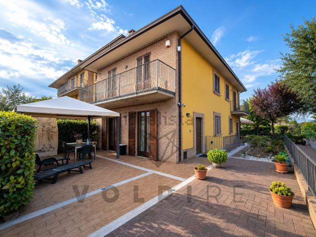 Casa in vendita a Assisi, Umbria