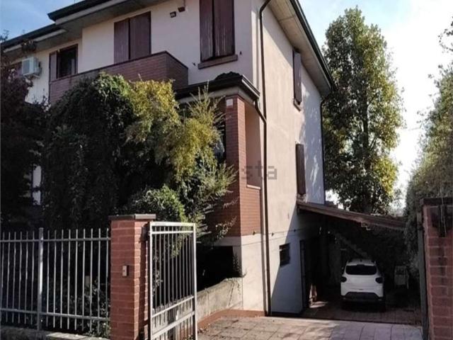 Casa in vendita a Pianura Reggiana, Re