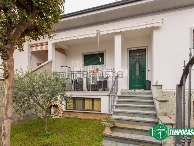 Casa in vendita a Castegnate, Castellanza
