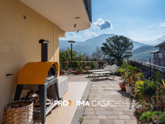 Casa in vendita a Capo Saragnano, Baronissi