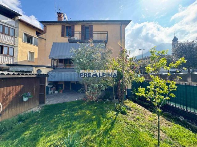 Casa in vendita a Cirano, Gandino