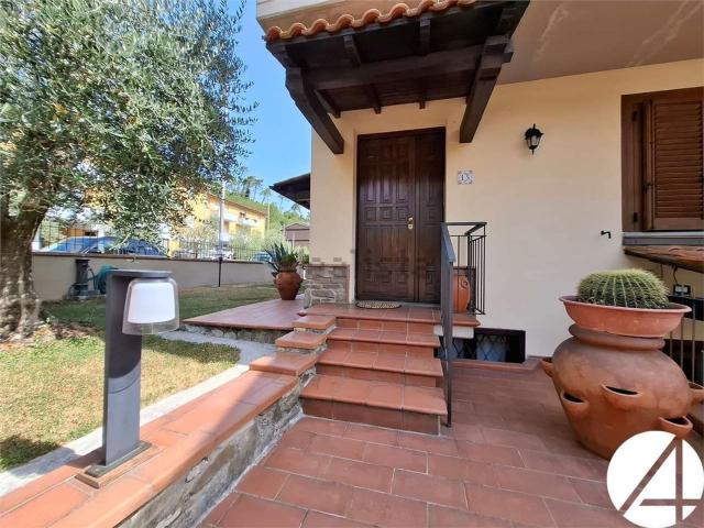 Casa in vendita a Cantagallo, Toscana