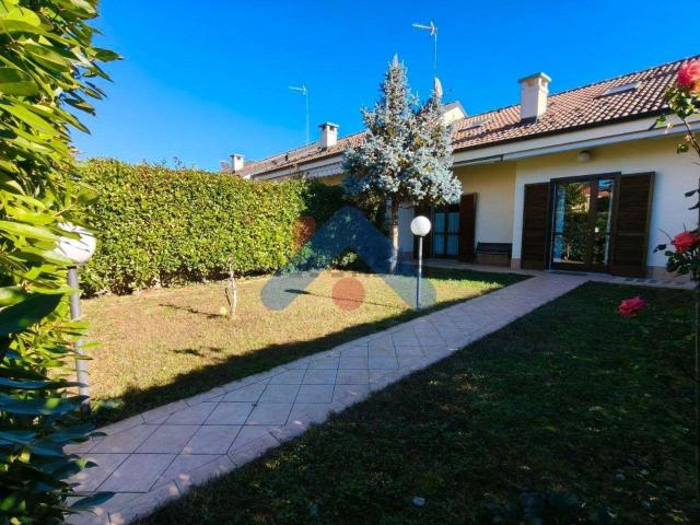 Casa in vendita a Roaschia, Piemonte