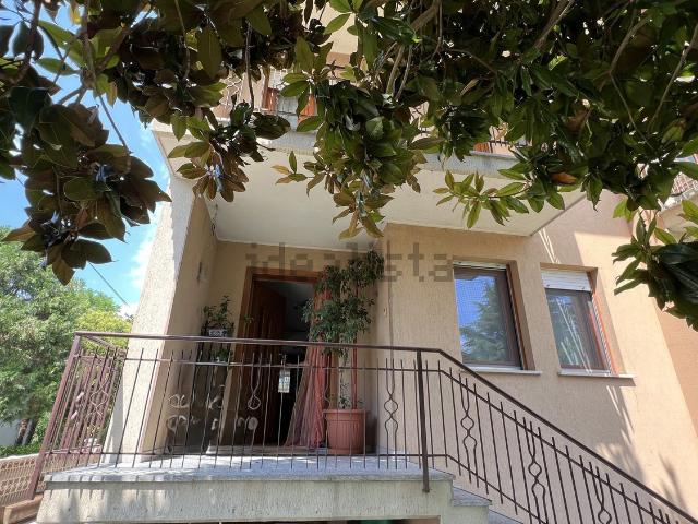 Casa in vendita a Villadolt / Viladolt, Fontanafredda