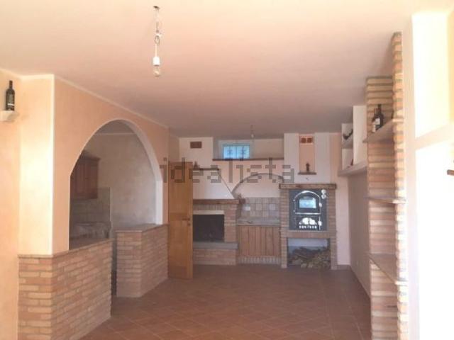 Casa in vendita a Canepina, Lazio