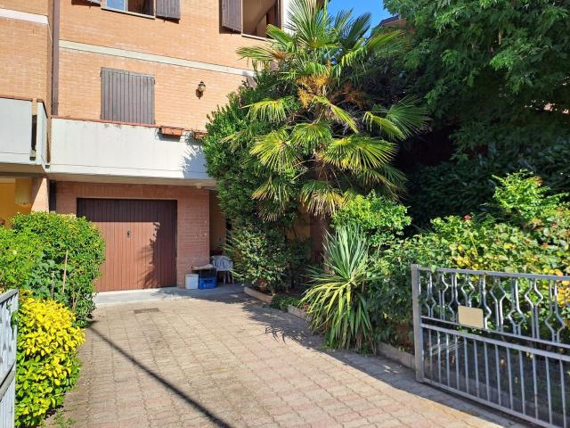 Casa in vendita a Castelvetro di Modena, Modena