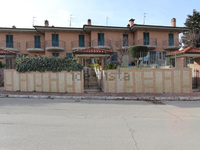 Casa in vendita a Marche, Ascoli Piceno
