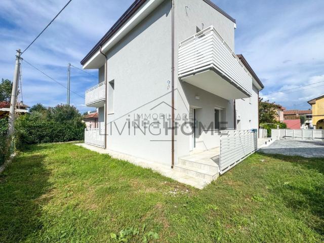 Casa in vendita a Spadarolo, Rimini