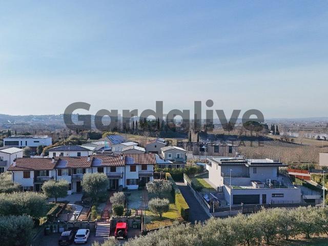 Casa in vendita a Peschiera Del Garda, Veneto