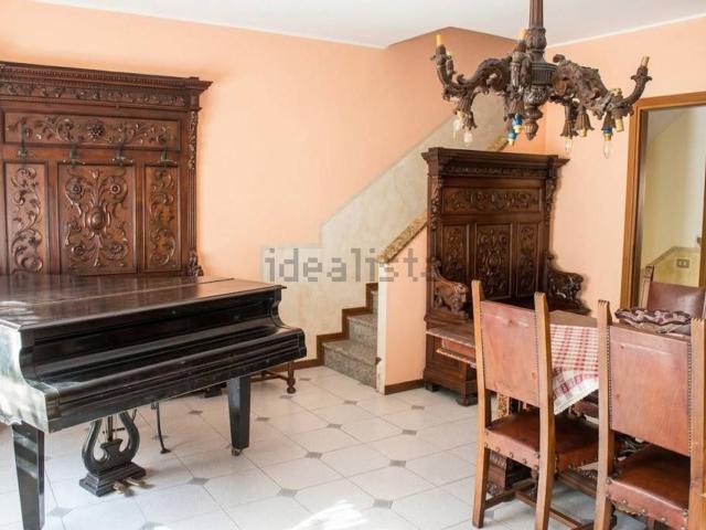 Casa in vendita a Cologno Monzese, Lombardia