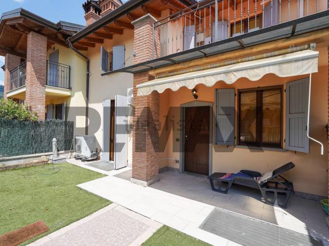 Casa in vendita a Sotto Il Monte Giovanni, Lombardia