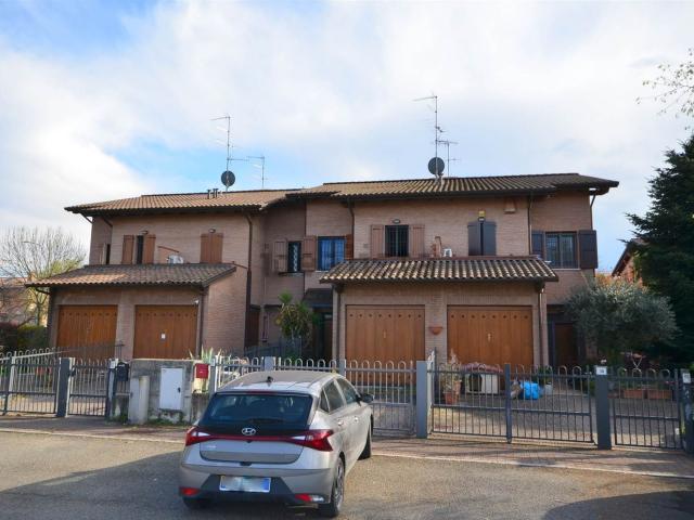 Casa in vendita a Unione dei comuni Valli del Reno, Lavino e Samoggia, Reggio Emilia