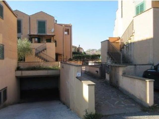 Casa in vendita a Sutri, Lazio