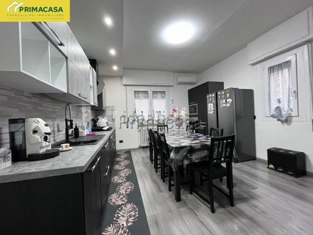 Casa in vendita a Bassa Reggiana, Re