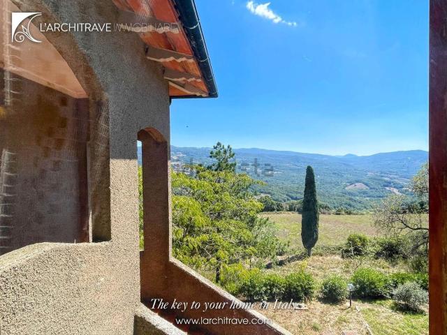 Casa in vendita a Larderello, Toscana