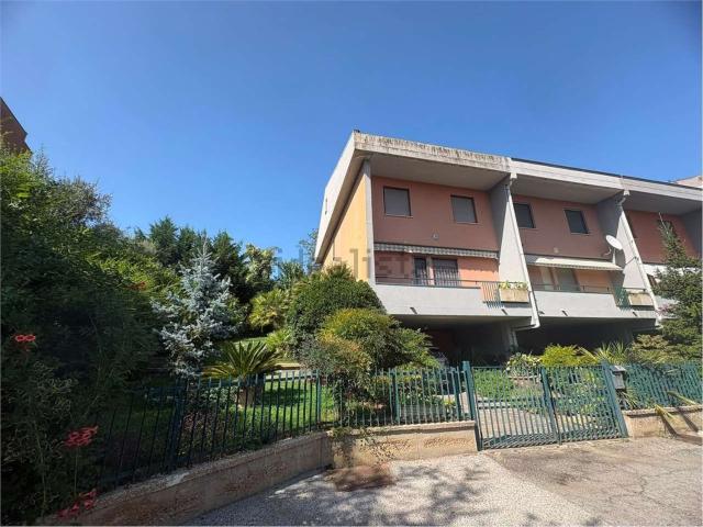 Casa in vendita a Santa Lucia, Cenerente
