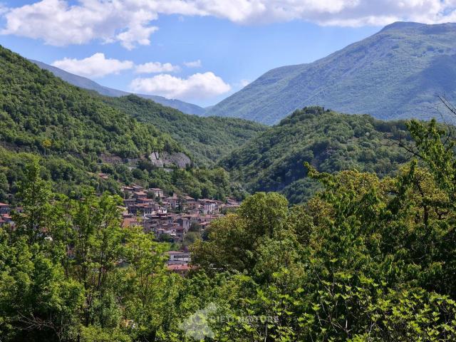 Casa in vendita a Borgorose, Lazio