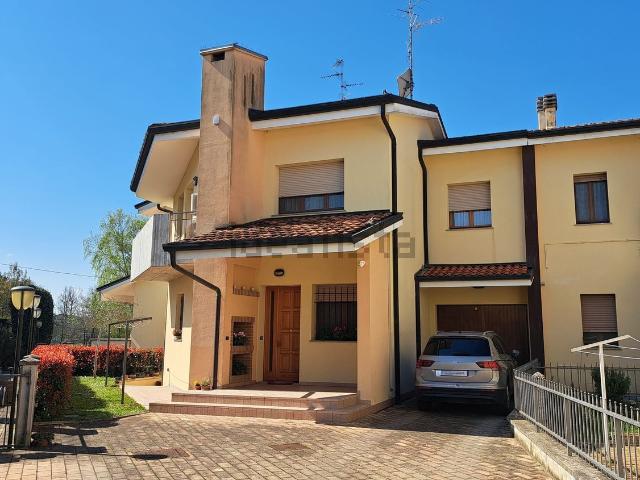 Casa in vendita a Unione Comuni Modenesi Area Nord, Finale Emilia