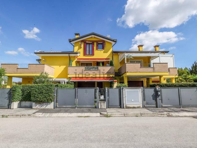 Casa in vendita a Albignasego, Padova