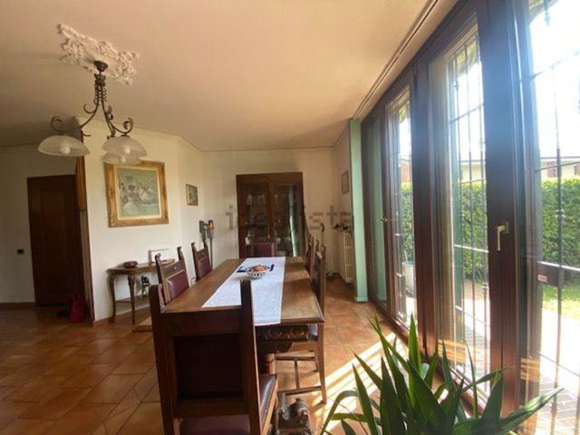 Casa in vendita a Vertemate Con Minoprio, Lombardia