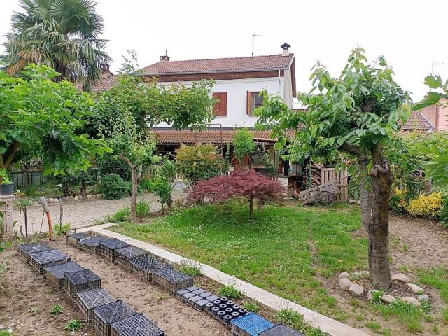 Casa in vendita a Mortara, Pavia