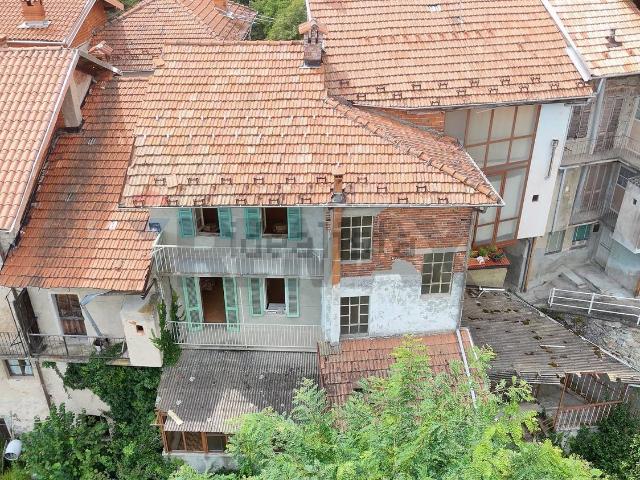Casa in vendita a Valdilana, Piemonte