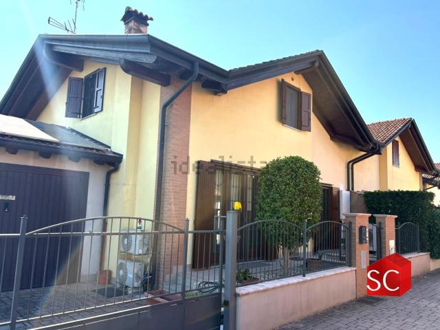 Casa in vendita a Cassolnovo, Lombardia