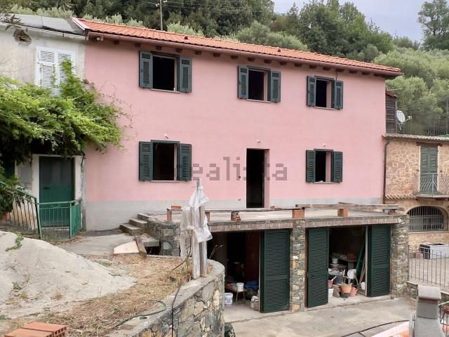 Casa in vendita a Campomarzio, Varazze