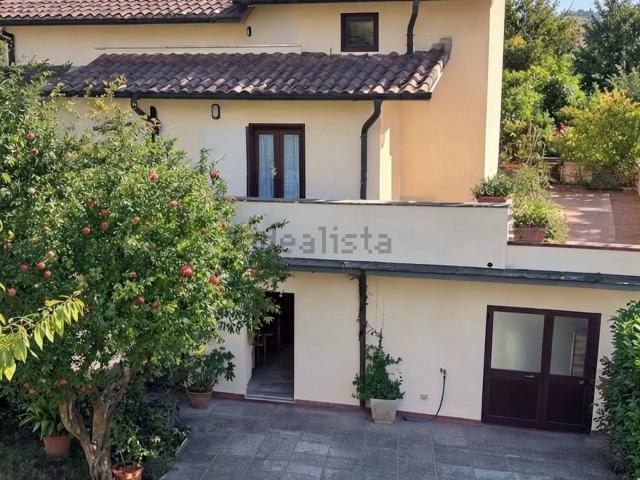 Casa in vendita a Seano, Carmignano