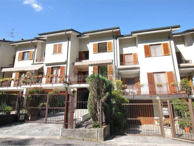 Casa in vendita a Lipomo, Lombardia