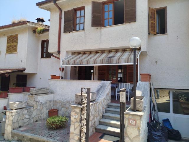Casa in vendita a Roma Capitale, Lazio