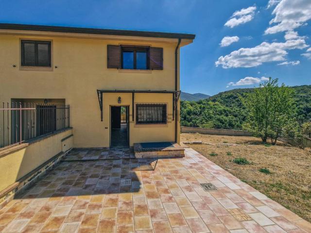 Casa in vendita a Montecchio, Umbria