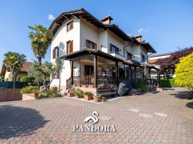 Casa in vendita a Arsago Seprio, Lombardia