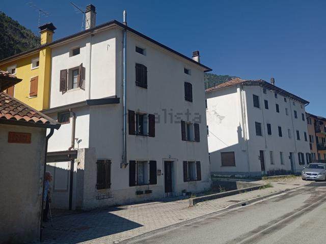 Casa in vendita a Longarone, Veneto