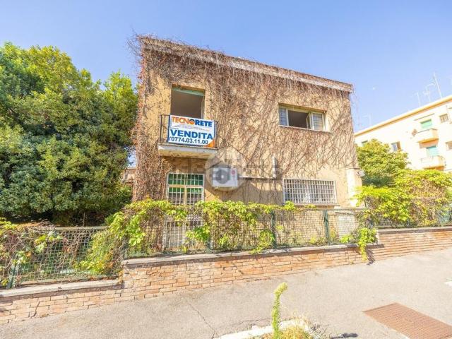 Casa in vendita a Guidonia Montecelio, Roma Capitale